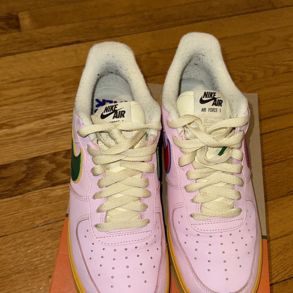 Nike Air Force 1  ‘Feel Free, Let’s Talk’ DX2667-600